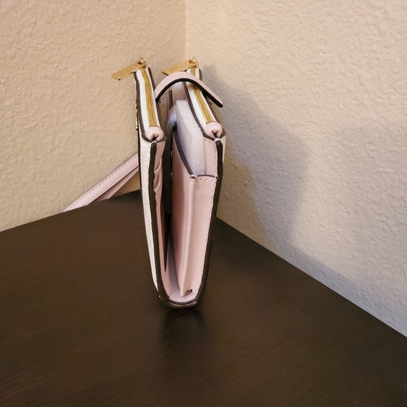 - Michael kors Signature Jet Set Medium Double Zip Wristlet Wallet - Picture 4 of 11